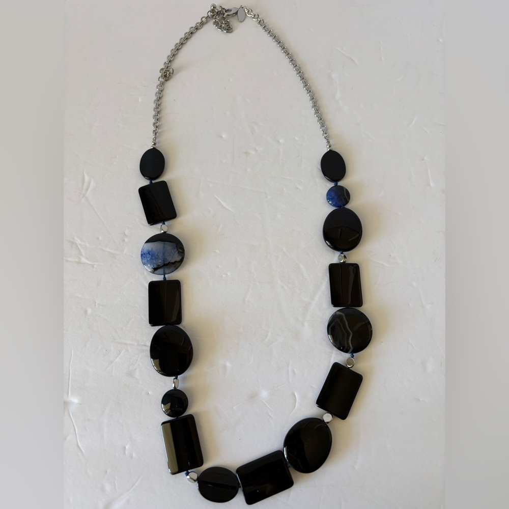 Chico’s Single Strand Blue and Black Chunky Necklace